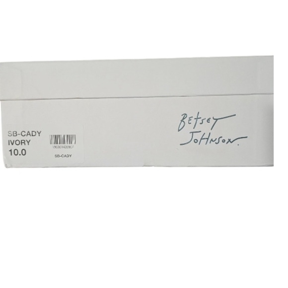 White Pointed-Toe Ankle Boots - Picture 4 of 7